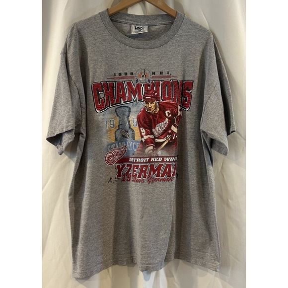 Lee 1998 NHL Detroit Red Wings T-Shirt Sz XL‎ Stanley Cup Champions YZERMAN - Picture 1 of 5